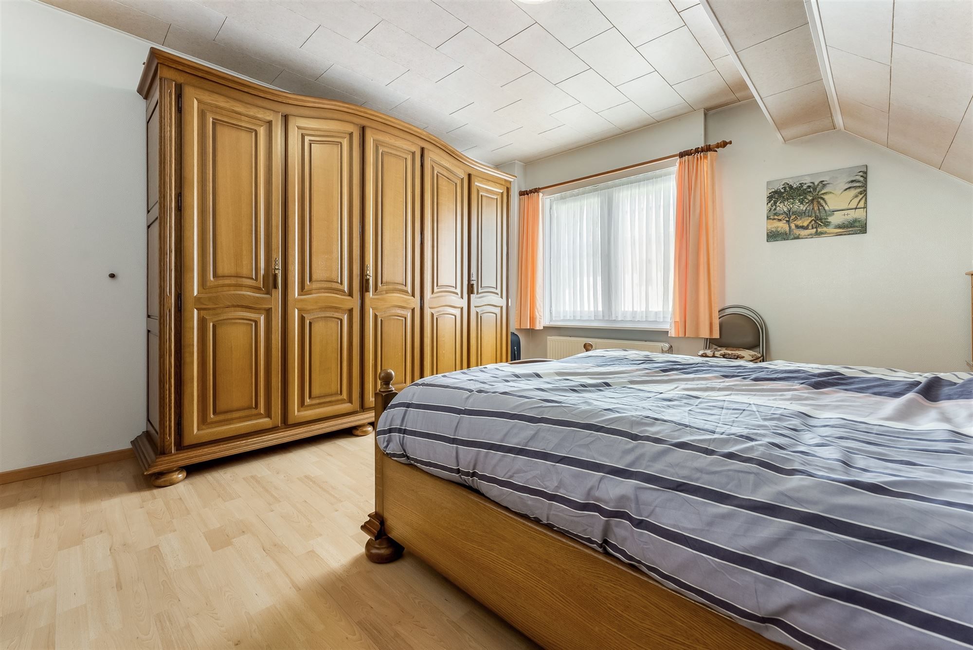 PERFECT ONDERHOUDEN WONING MET RUIME GARAGE EN BIJGEBOUW foto 18