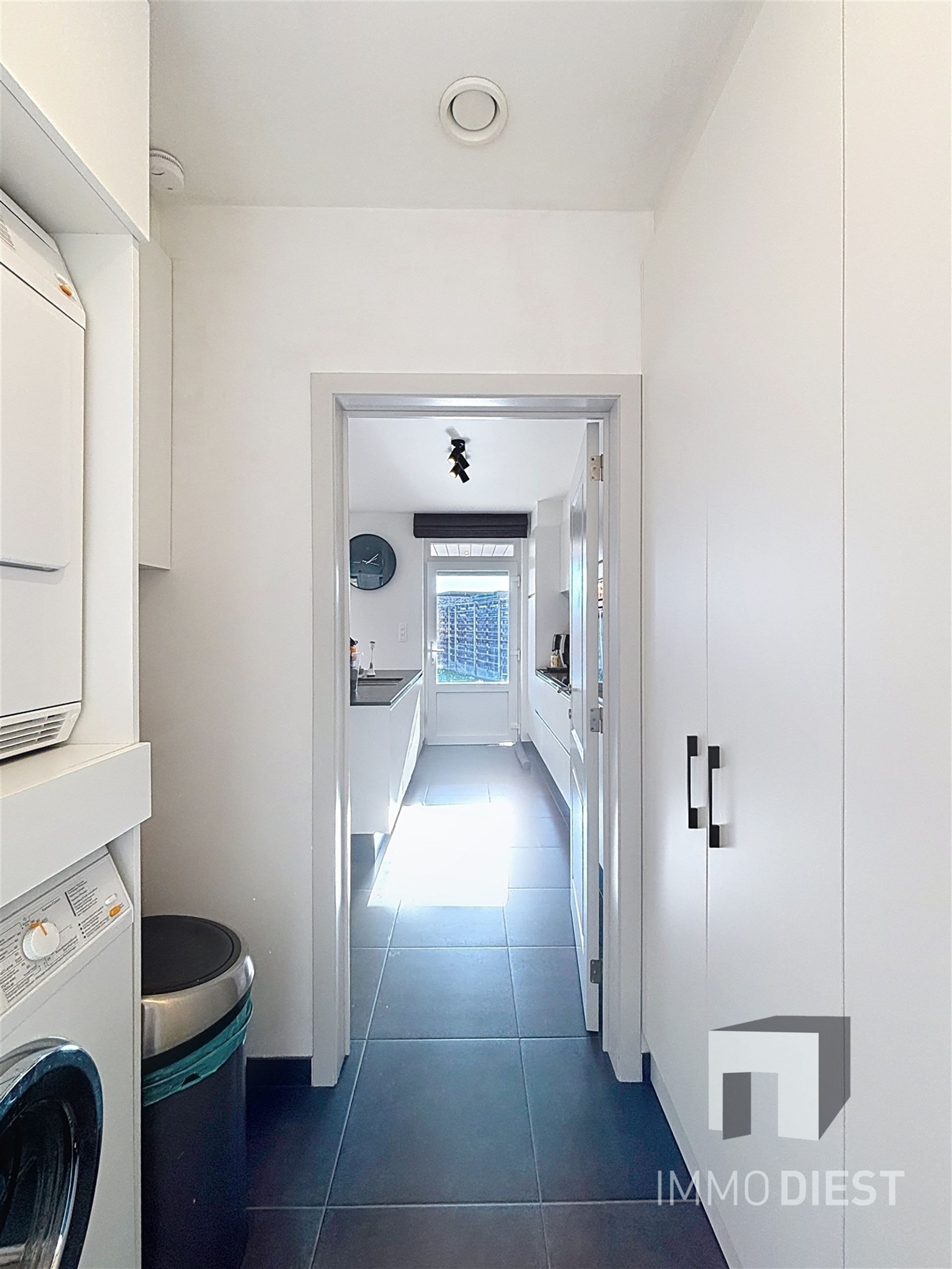 Moderne pastorijwoning op 3a 06ca met gunstige ligging in Veerle. foto 13