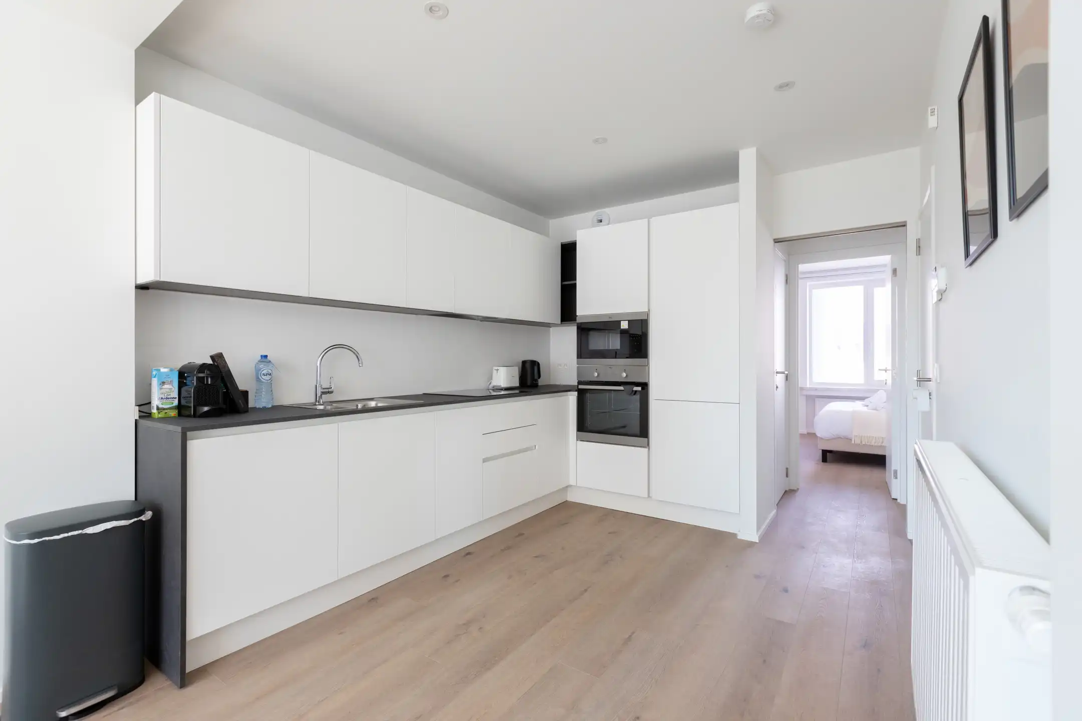 Centrum: Gemeubileerd appartement met 1 slaapkamer! foto 2