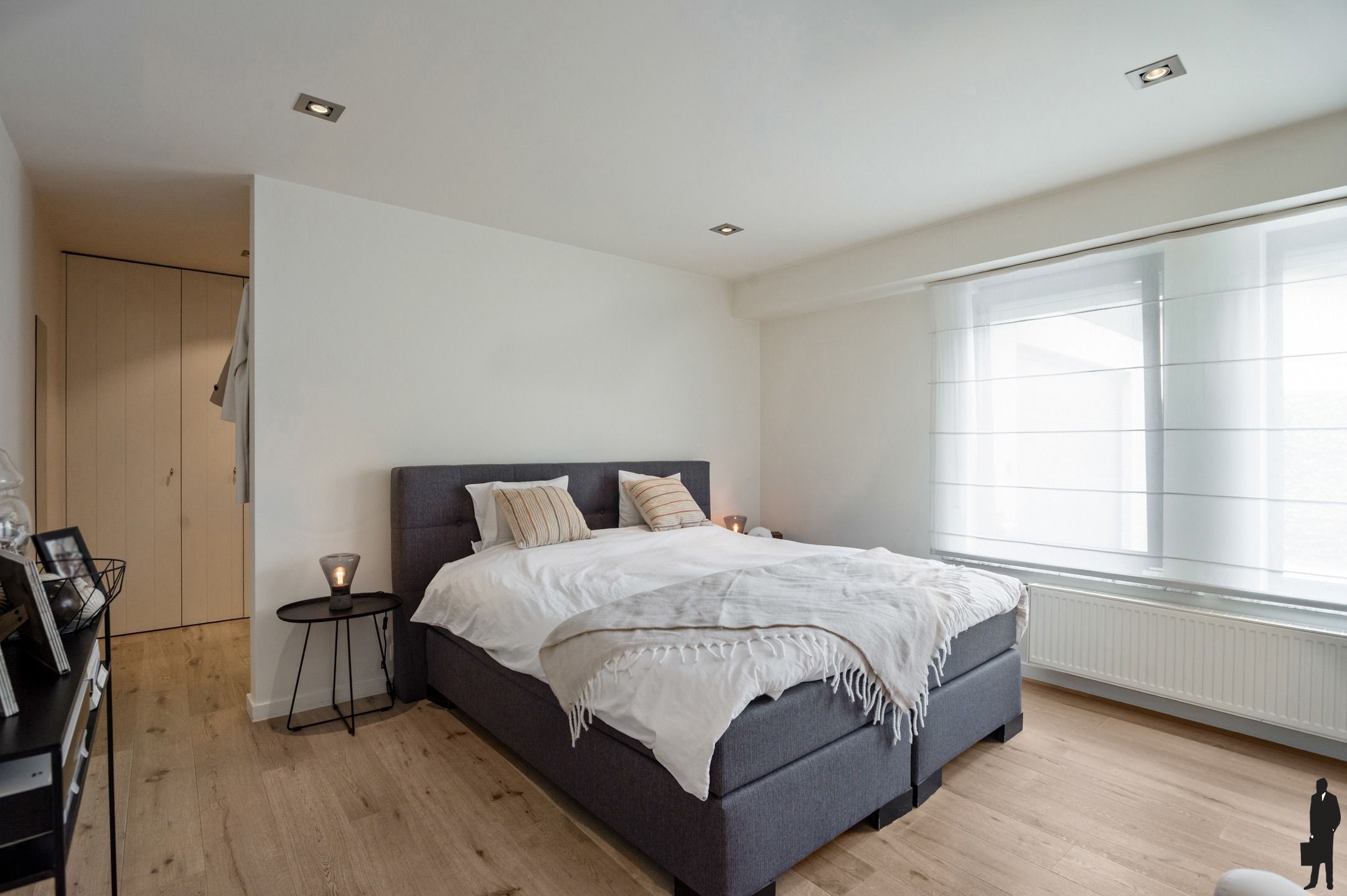 Gerenoveerde woning met 5 ruime slpks, 3 badks en ZW tuin foto 32