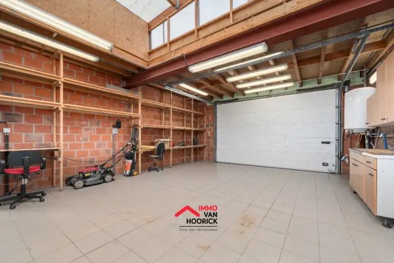 Instapklare woning met 3 slaapkamers, garage 72m² en carport 39m² !! foto 21