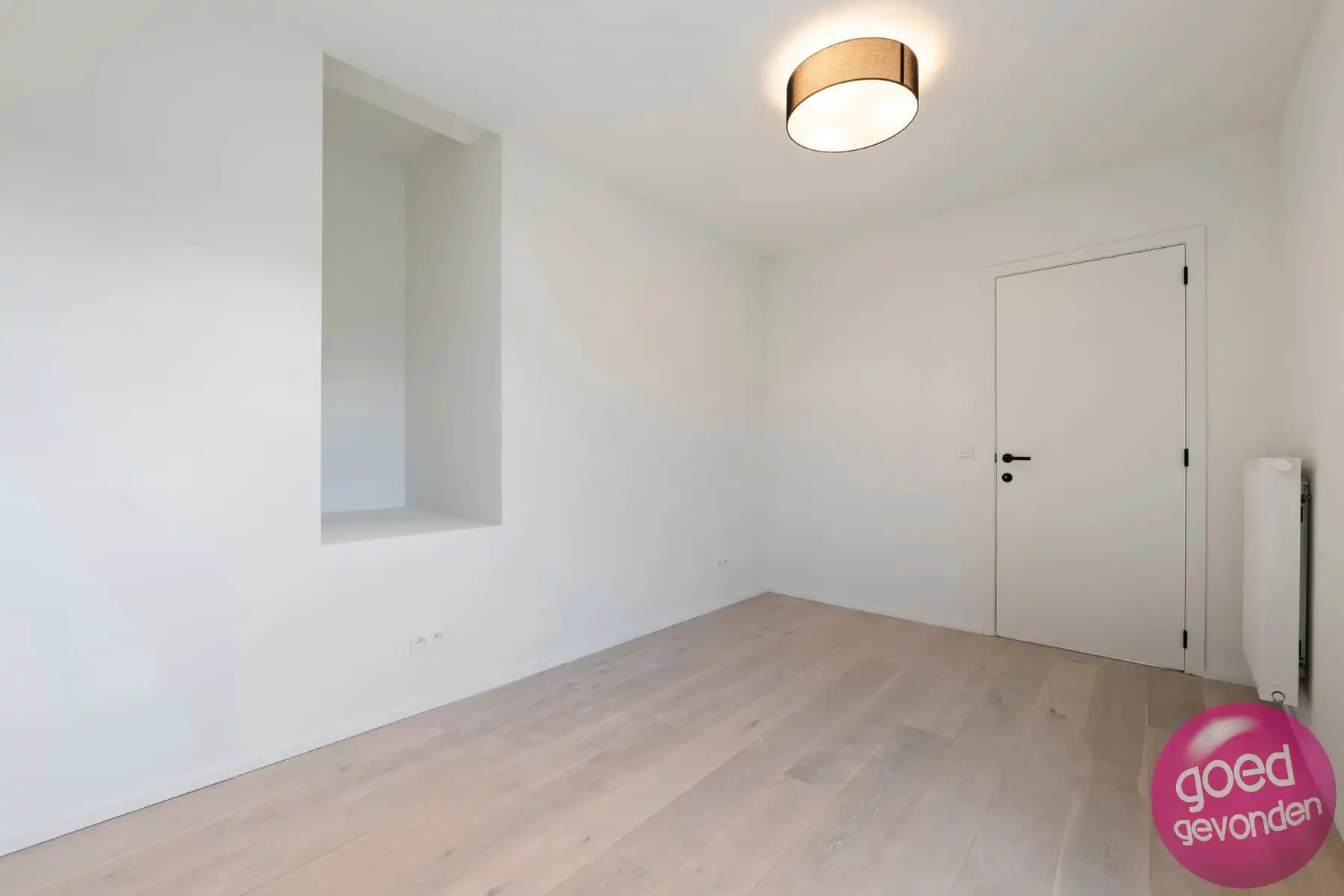 NIEUW APP - 1of2 SLK - TERRAS - KELDER - CENTRUM - GEEN BTW foto 20