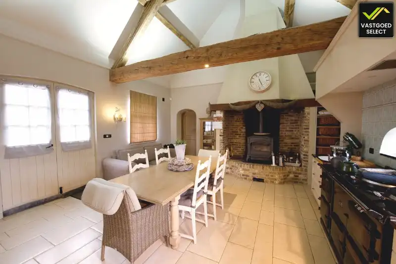 Authentieke hoeve op 13.920 m² met verzicht over de velden foto 8