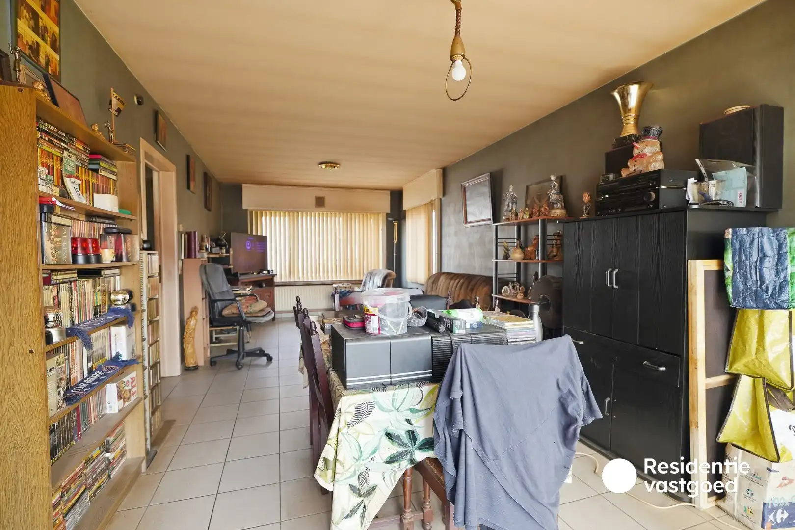 Opbrengsteigendom met 4 garages en autostaanplaats! foto 3