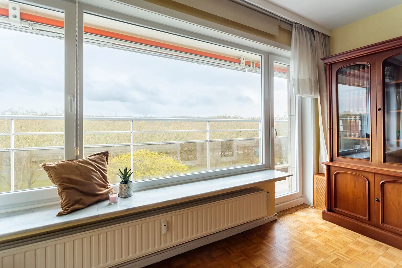 Lichtrijk appartement met 2 slaapkamers foto 9