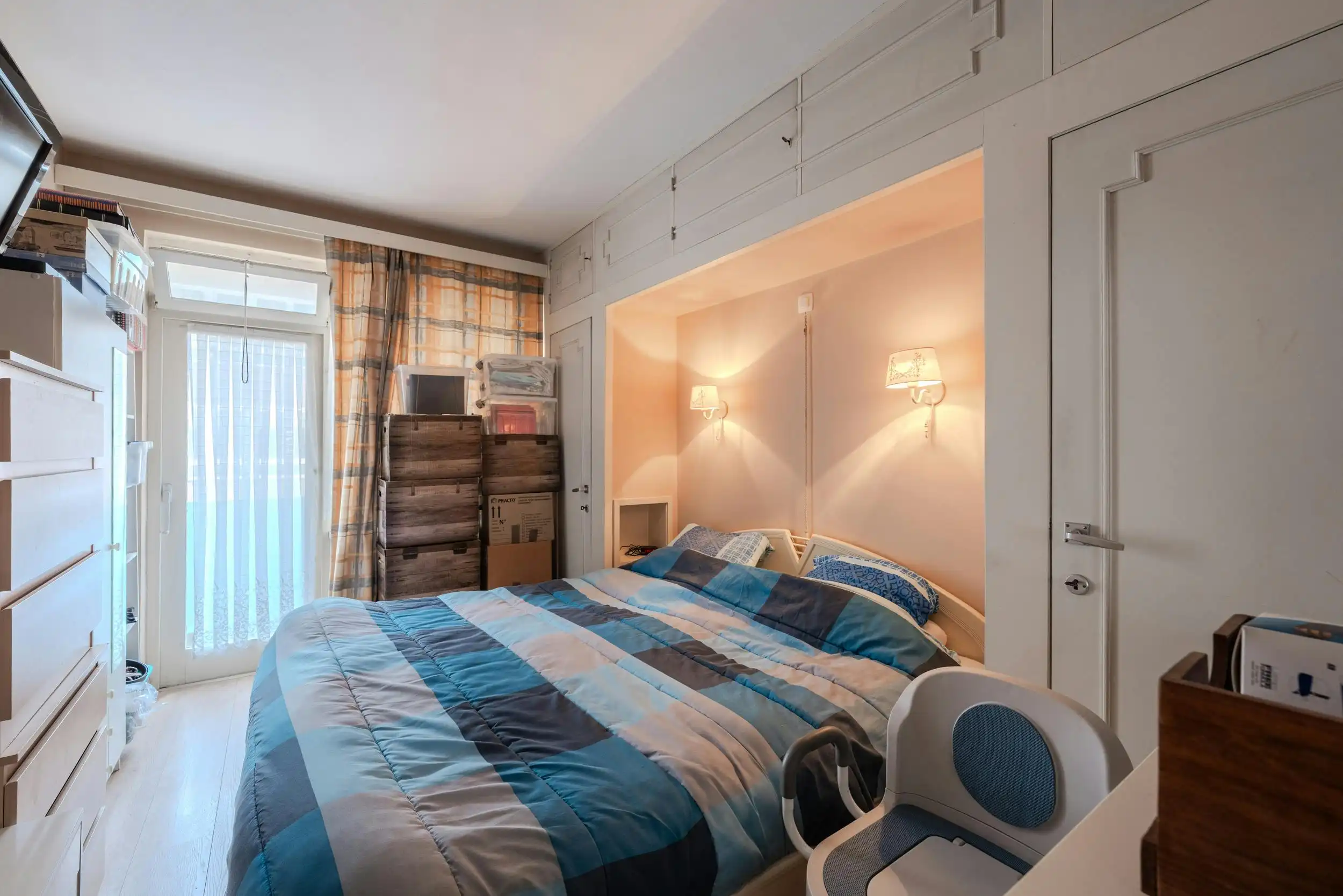 Centraal 2-slaapkamer appartement vlakbij zee te Oostende foto 11
