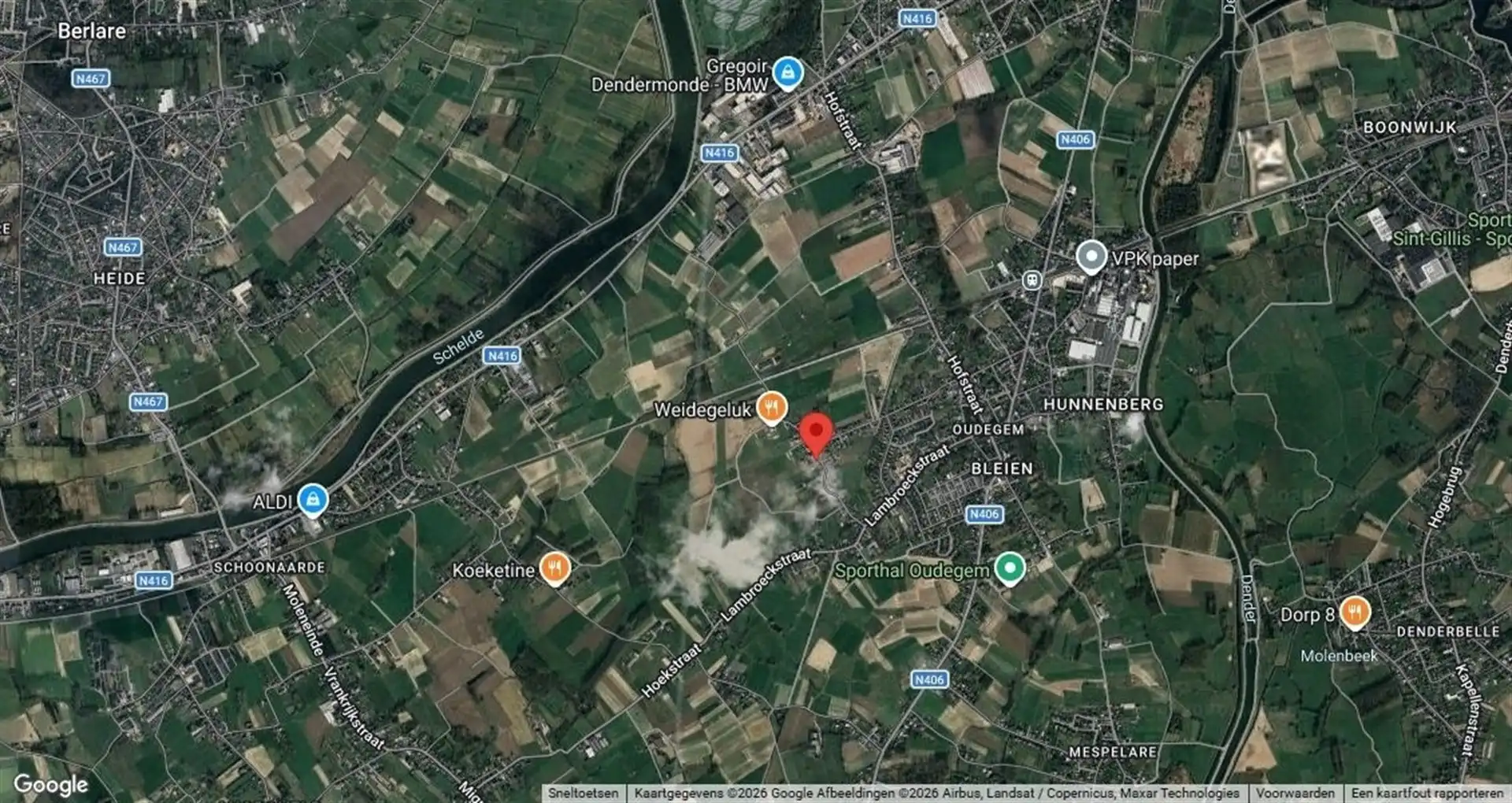 Modern halfopen bebouwing met uniek zicht in een landelijke omgeving. foto 30