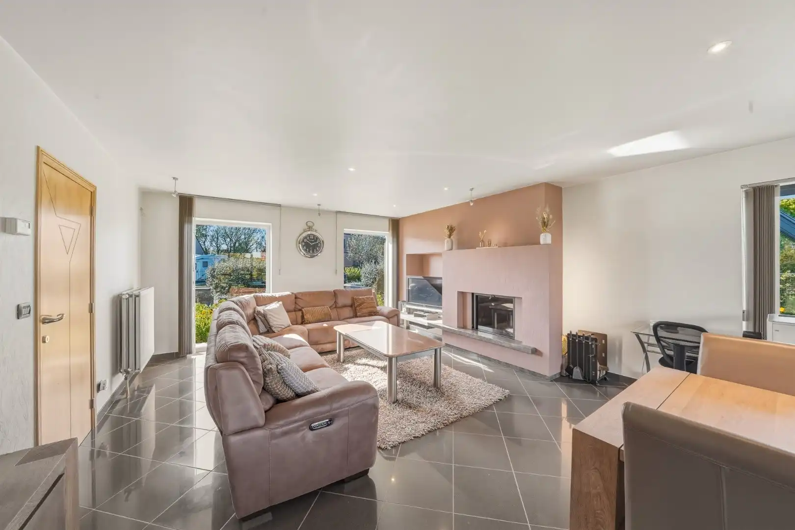 Ruime alleenstaande woning nabij zee en strand! foto 5