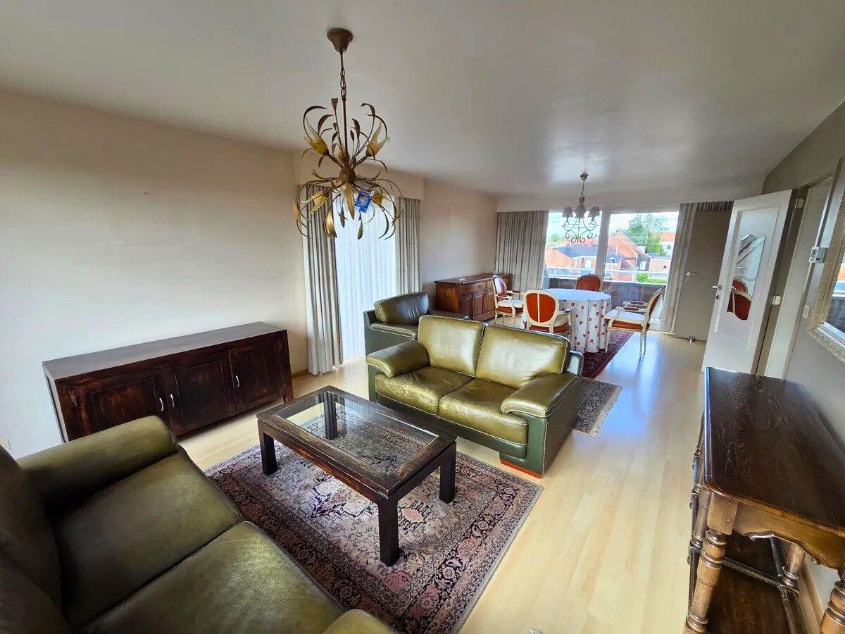 Zonovergoten centraal gelegen appartement met 2 slaapkamers. foto 3
