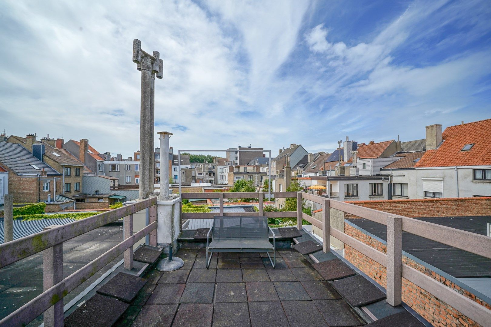 Ruime gezinswoning met 5 slaapkamers te Oostende foto 11