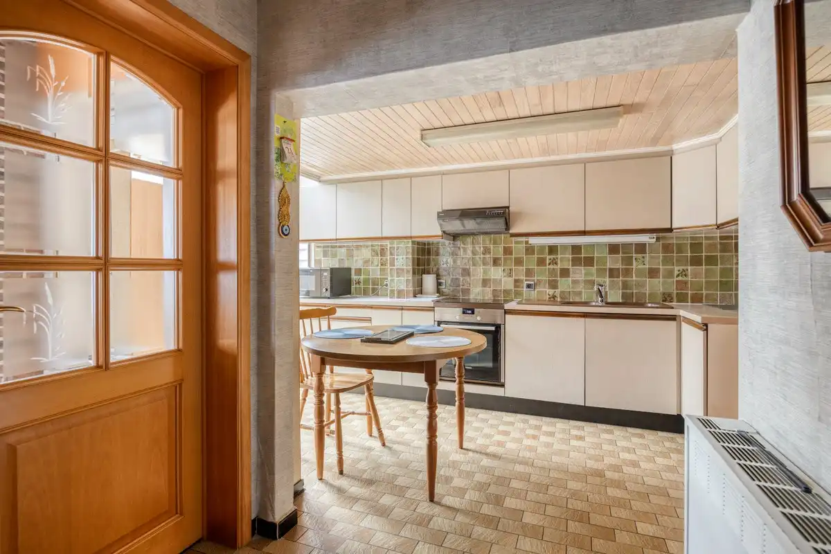 Goed gelegen woning met 3 slaapkamers foto 17