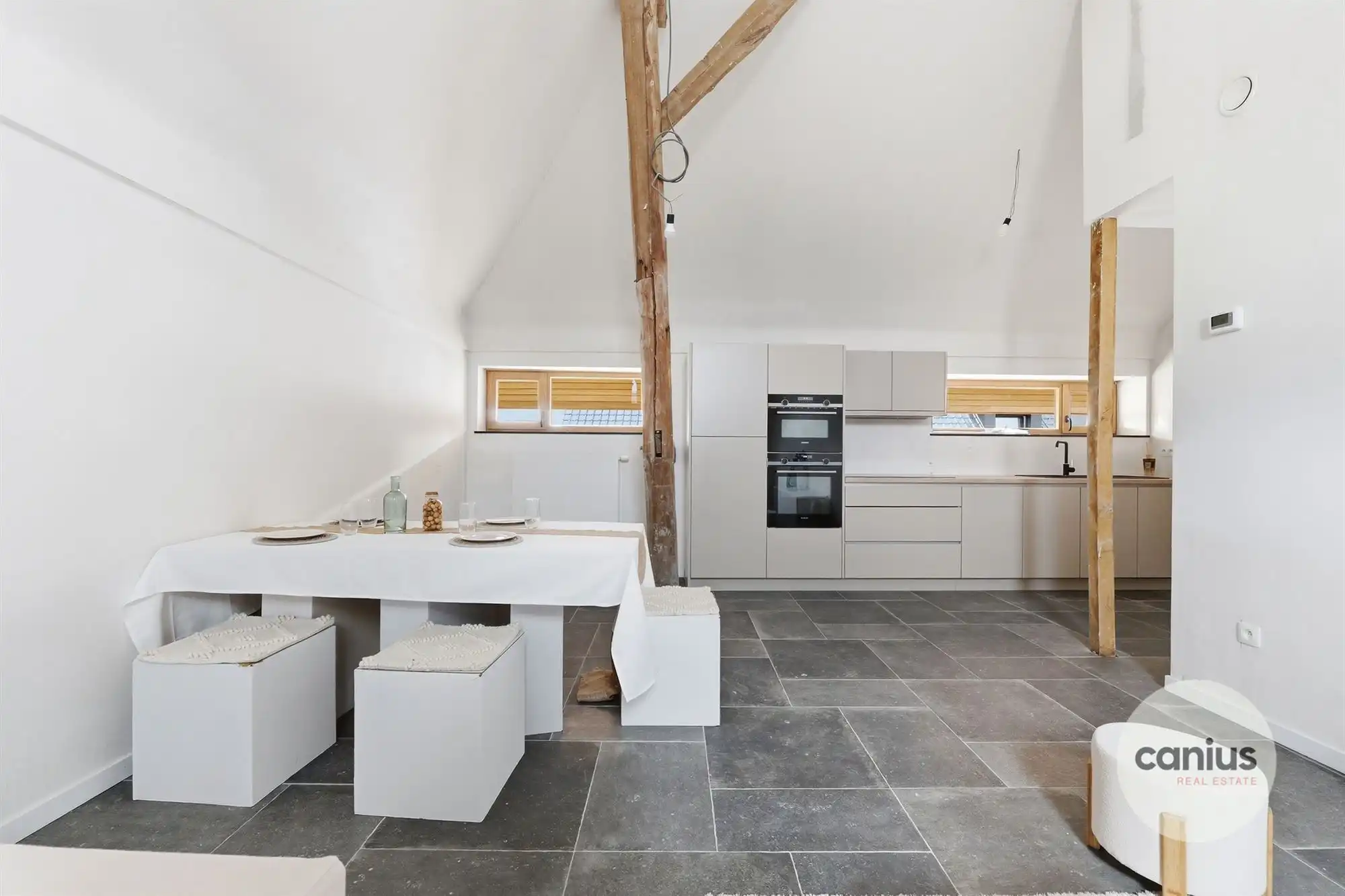 UNIEK APPARTEMENT MET 2 SLPKS EN TERRAS foto 4