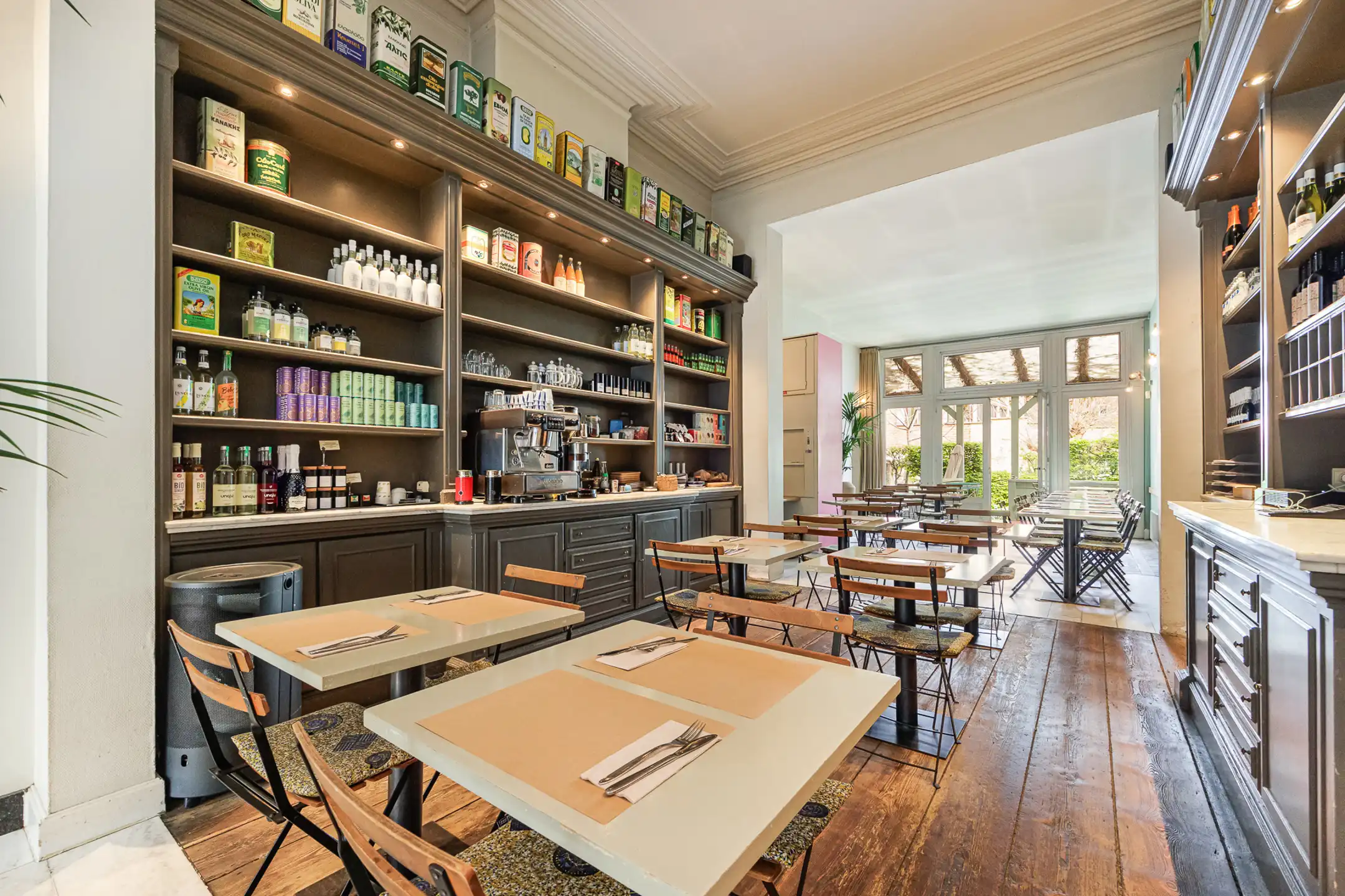 ANTWERPEN CENTRUM - Opbrengsteigendom met tuin  foto 6