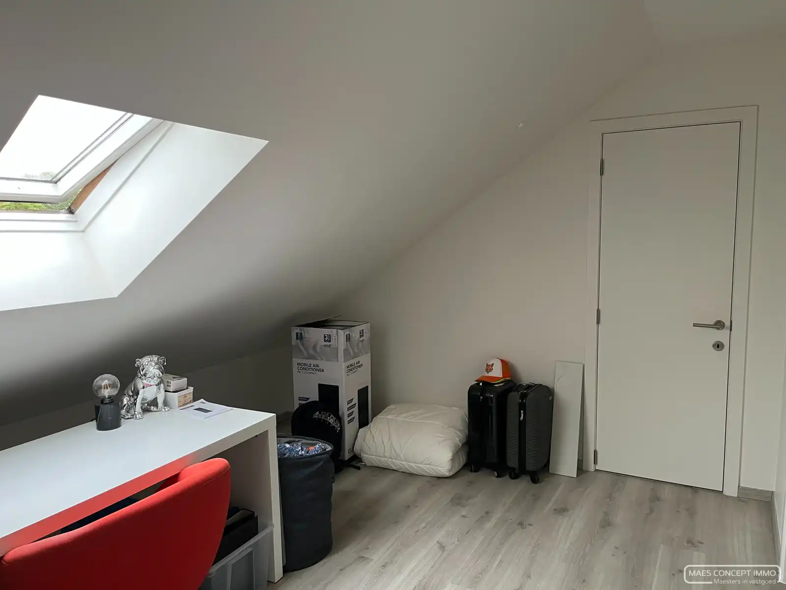 Gerenoveerde woning met garage te huur vlakbij centrum van Kortrijk foto 15