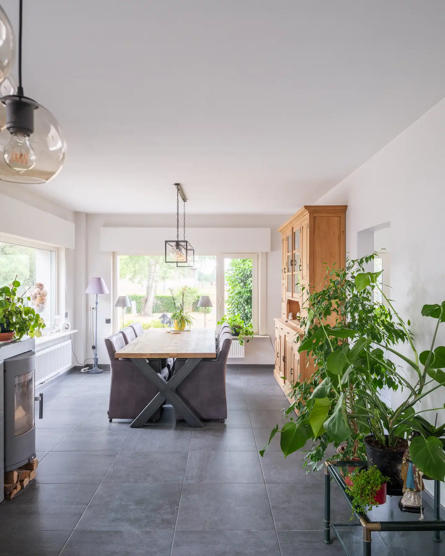 Instapklare woning met prachtige tuin foto 7