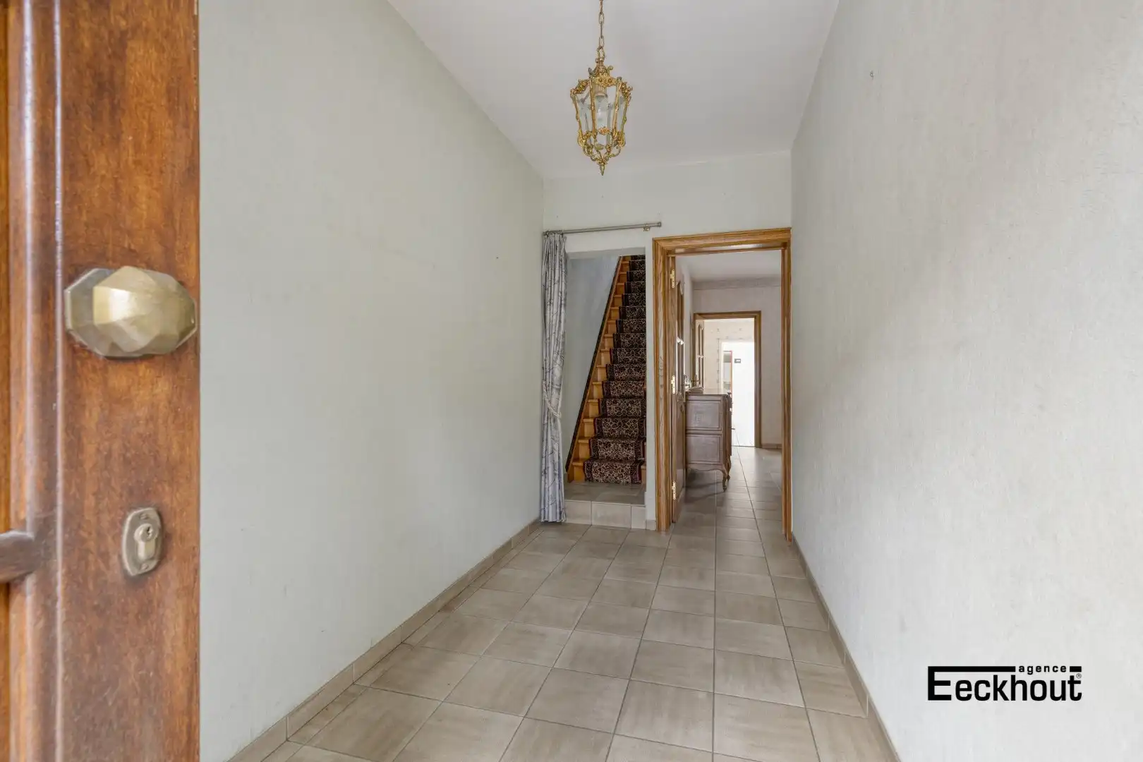 Ruime, verzorgde woning met 3 slaapkamers en zonnige koer. foto 3