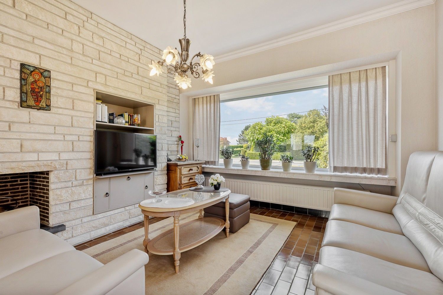 Perfect onderhouden woning met 4 Slpkrs op 1469m2 met zicht op de velden foto 10
