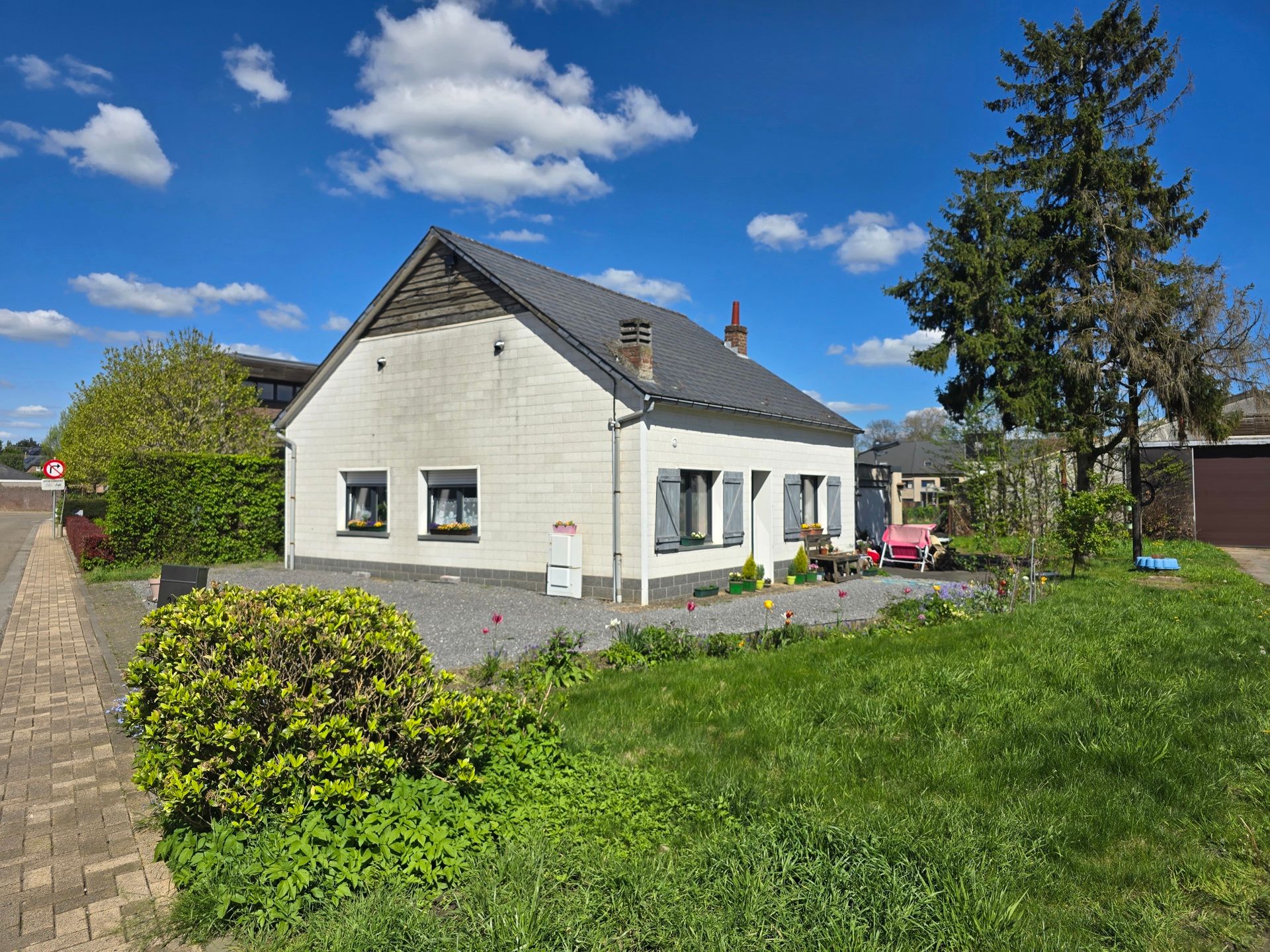 Kleine woning, gelegen in het centrum foto 10