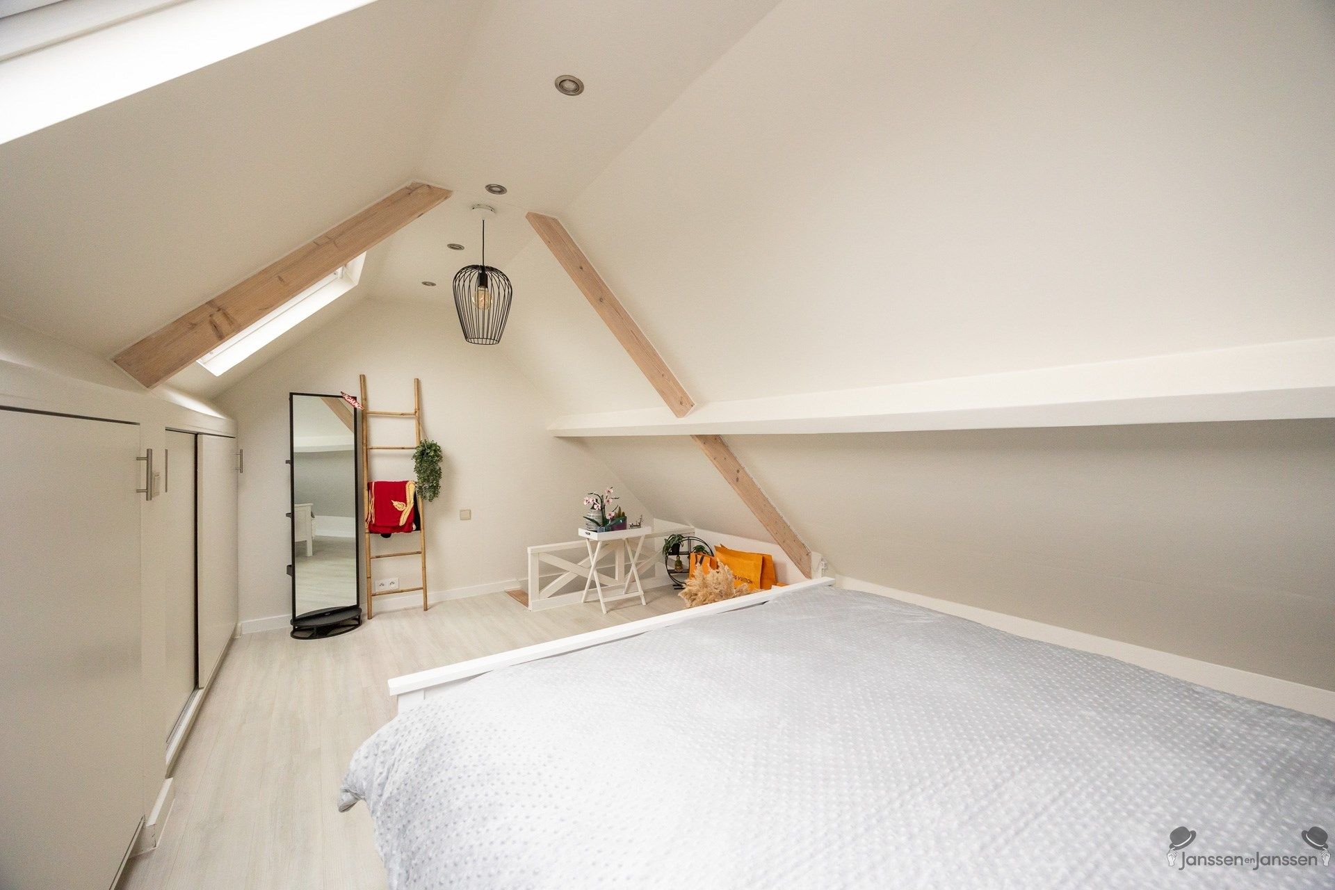 Gezellige woning met 3 slaapkamers en tuin in centrum Brasschaat foto 11