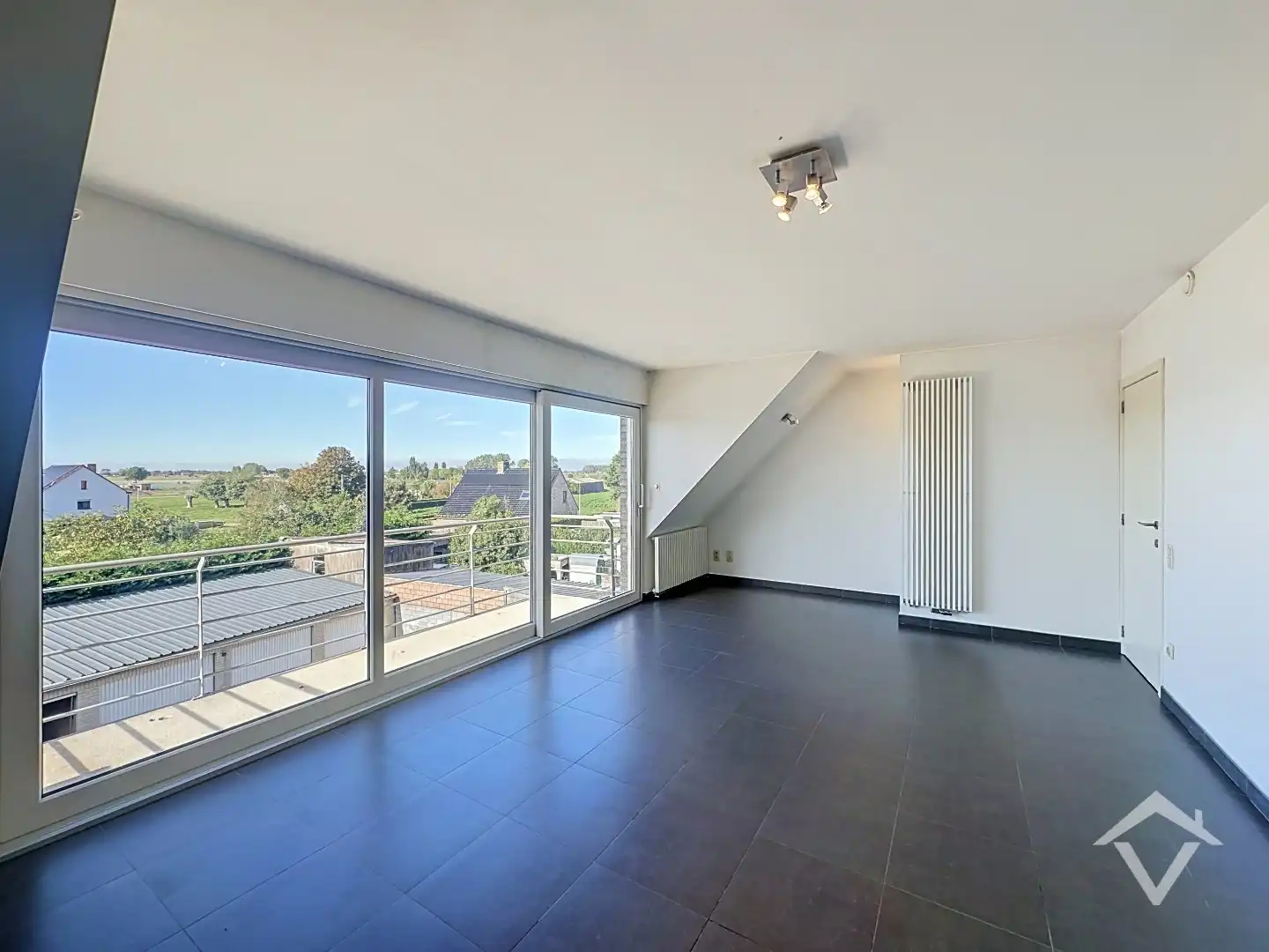 Geïnstalleerd en lichtrijk appartement met twee slaapkamers te Zevekote, Gistel foto 3