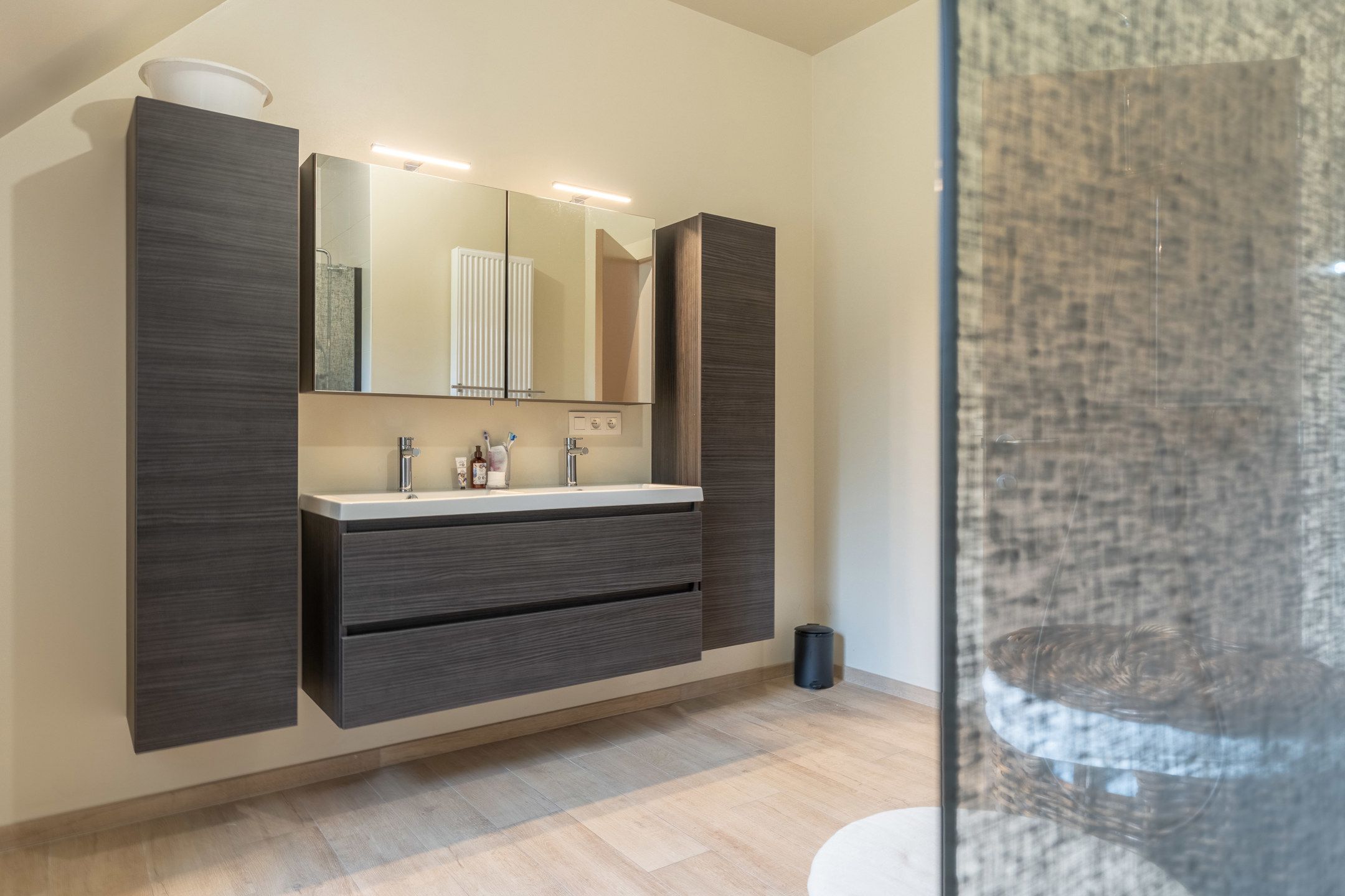 Ruime villa met 5/6 slpks op een perceel van 1.765 m²  foto 23