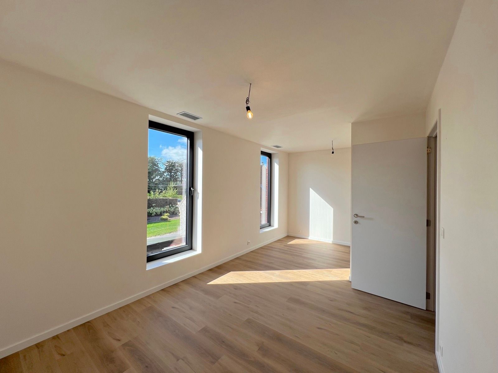 Prachtige woning met 4 slaapkamers foto 22