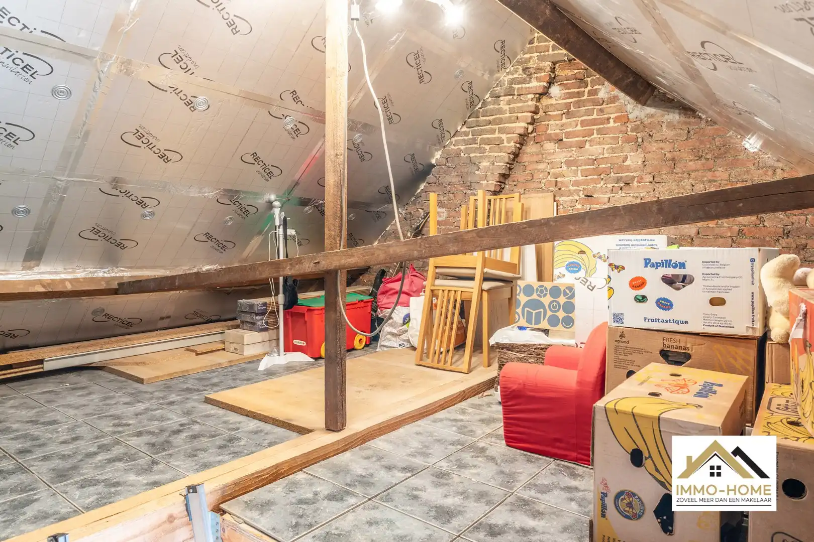 Instapklare woning in het centrum van Lokeren foto 22