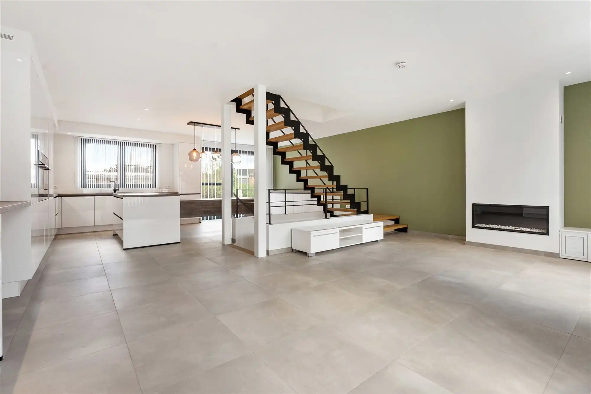 RECENT GERENOVEERDE WONING (175M²) MET HOBBY-/WERKRUIMTE VAN 212M² IN HASSELT CENTRUM foto 4