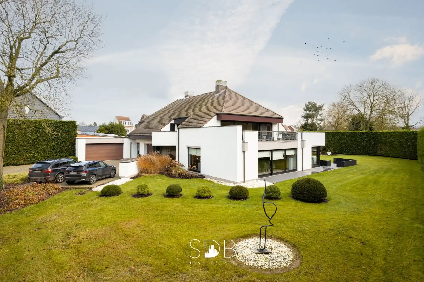 Prachtige ruime villa met gezinstuin + appartement op 2.135m² foto 3