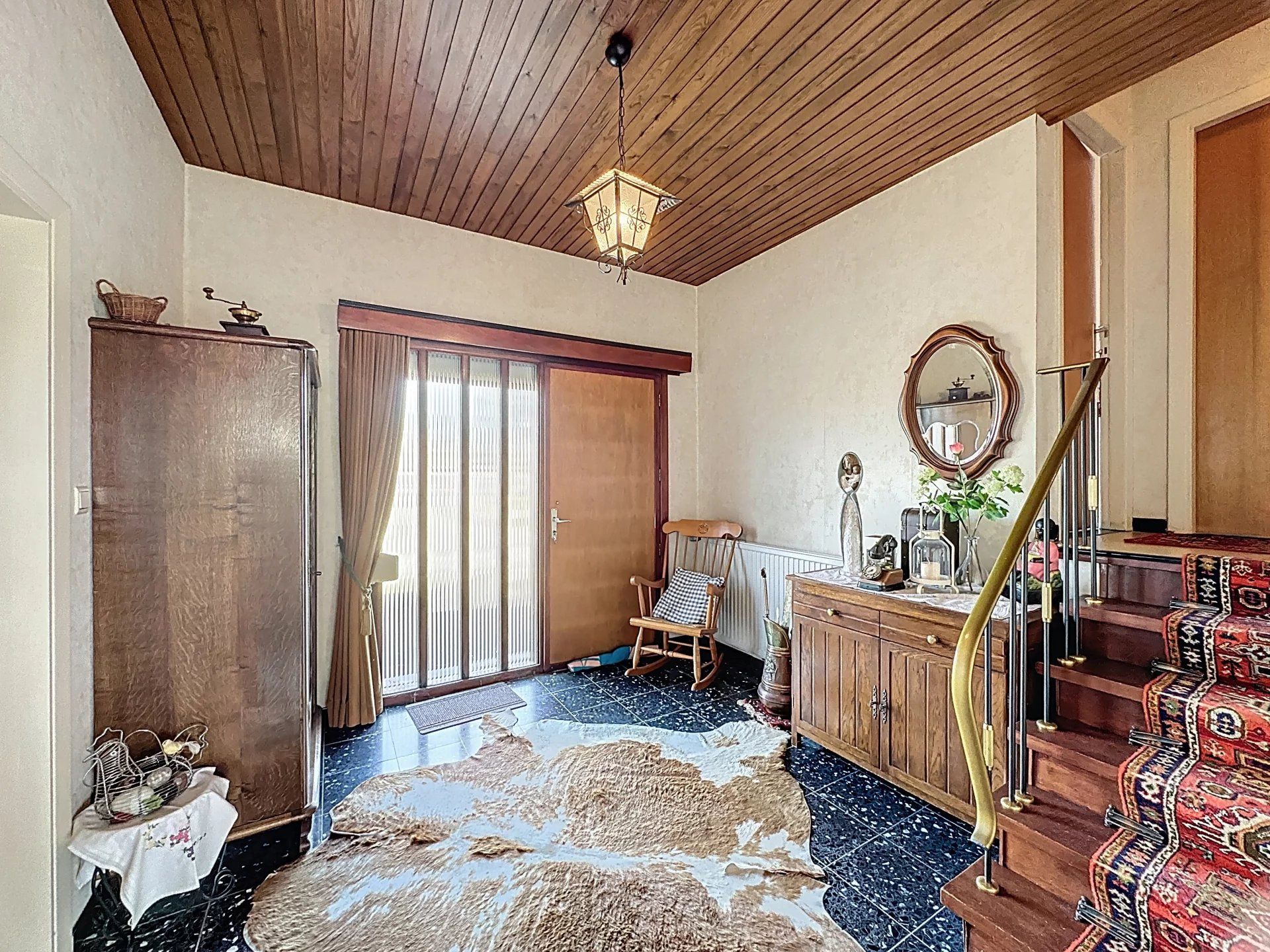Te renoveren woning op een mooi perceel in een rustige straat. foto 3