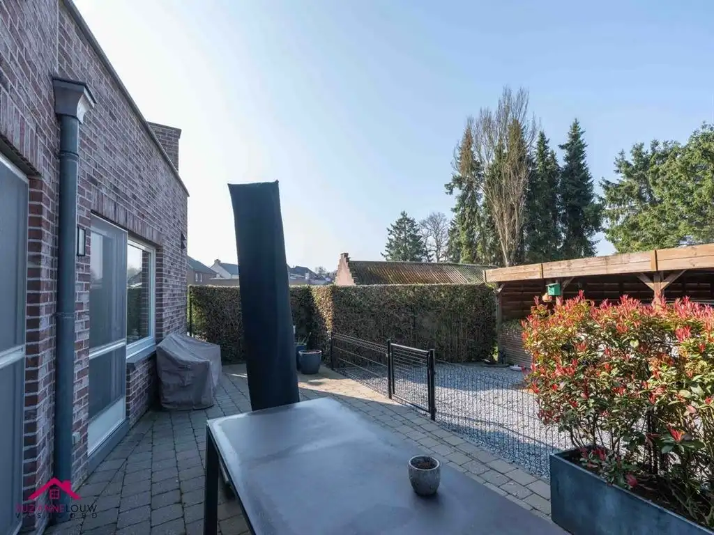 Meergezinswoning in gesloten bebouwing foto 26