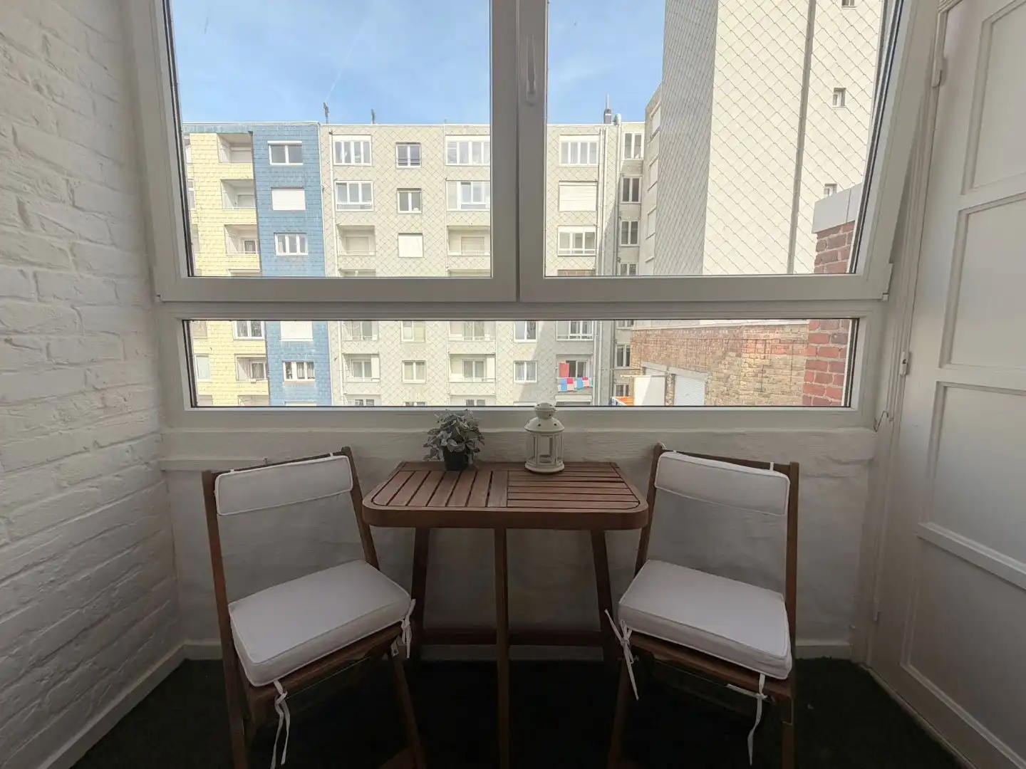 Instapklaar appartement op de hoogste verdieping, vlak achter de Zeedijk foto 8