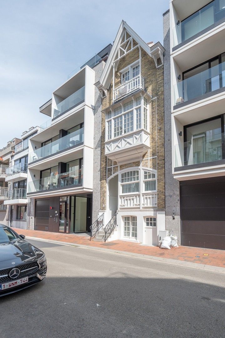 Karaktervolle woning heel centraal gelegen vlakbij de winkels en op wandelafstand van de zee. foto 31