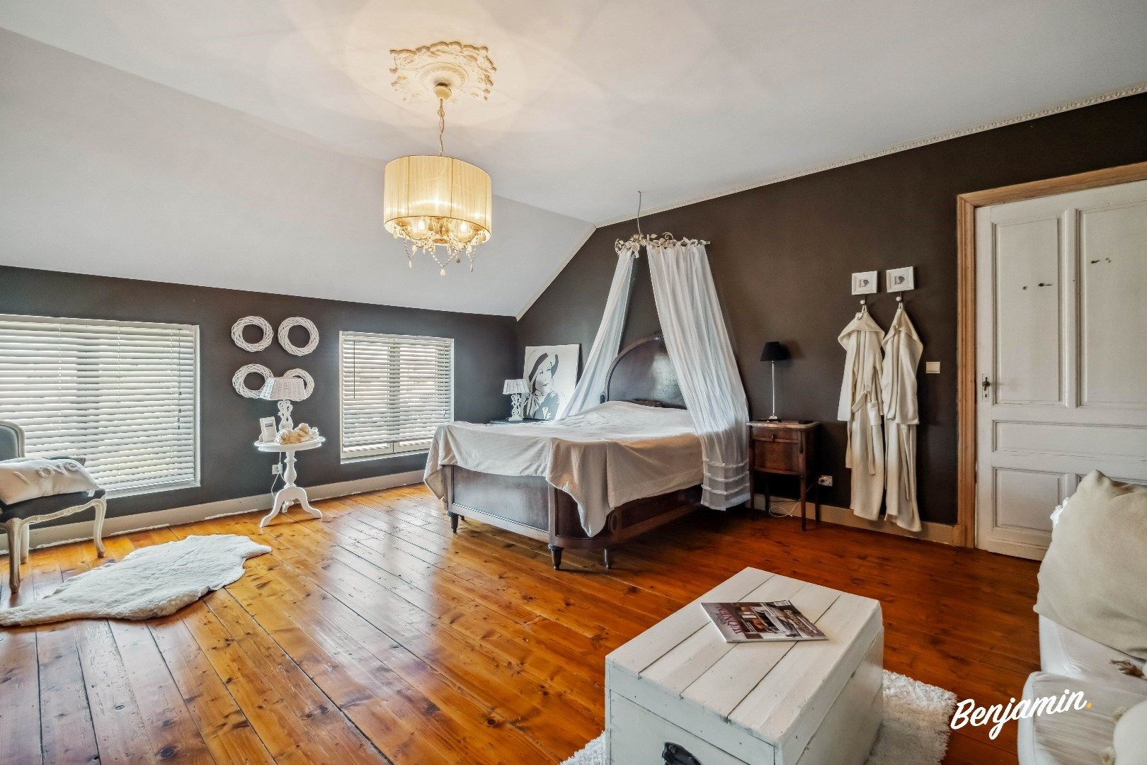 Karaktervol herenhuis met 4 slaapkamers en gezellige tuin in Menen foto 26