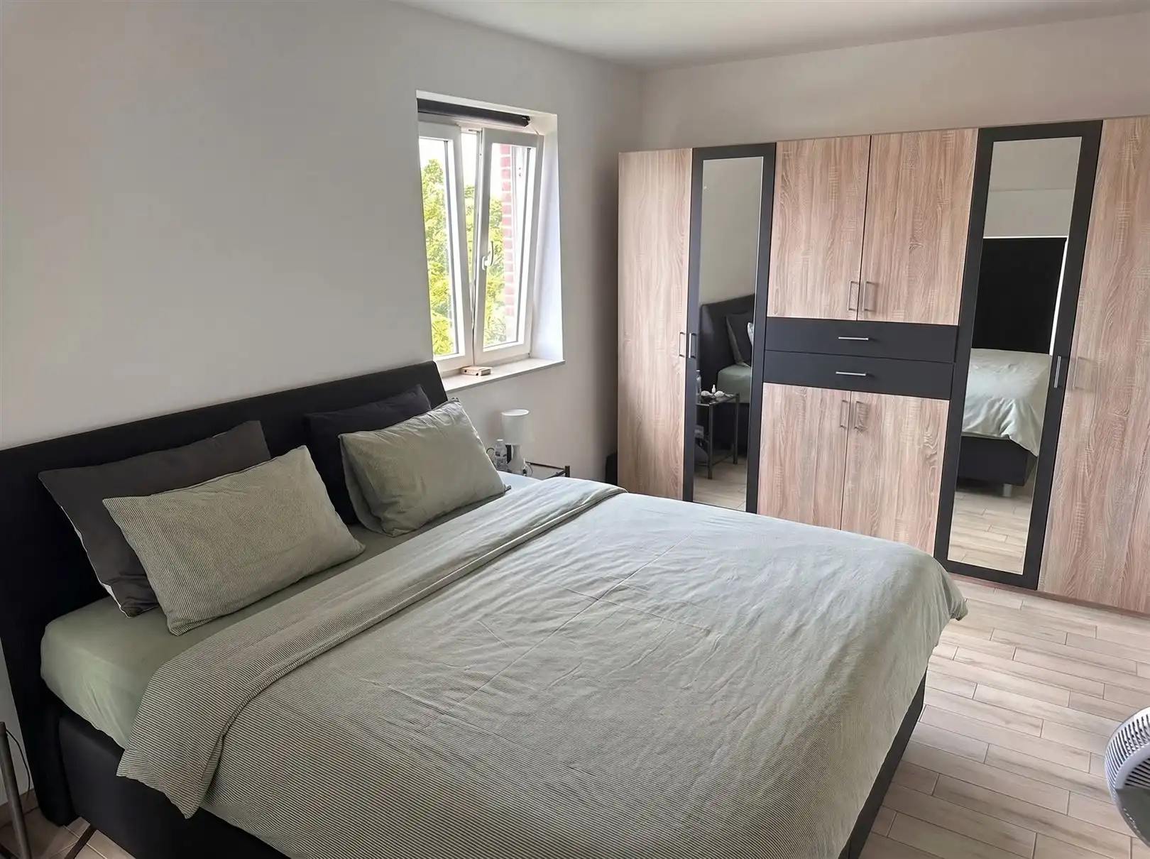 Instapklare woning TE HUUR  met vlotte bereikbaarheid. foto 8