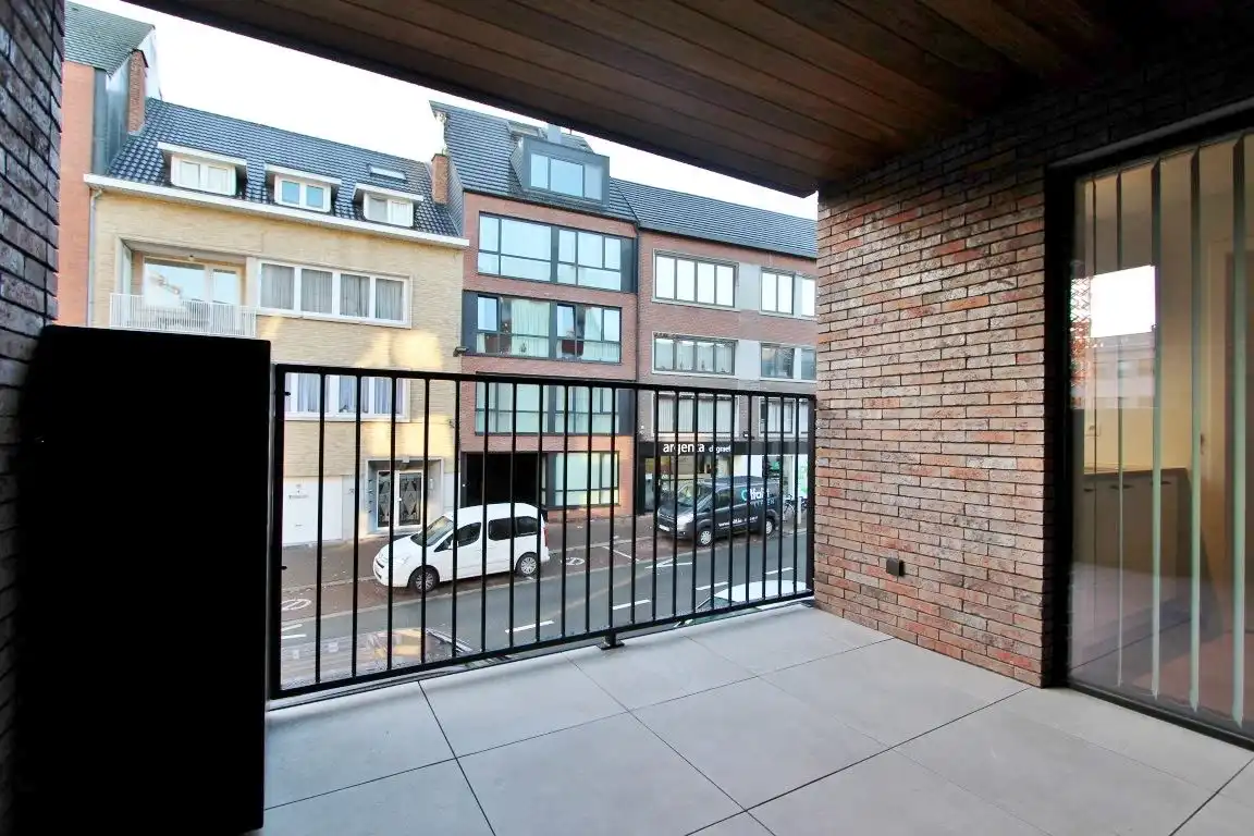 Zeer gunstig gelegen appartement met 2 slaapkamers en 2 terrassen foto 20