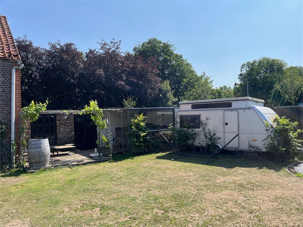 Instapklare woning met veel potentieel! foto 13