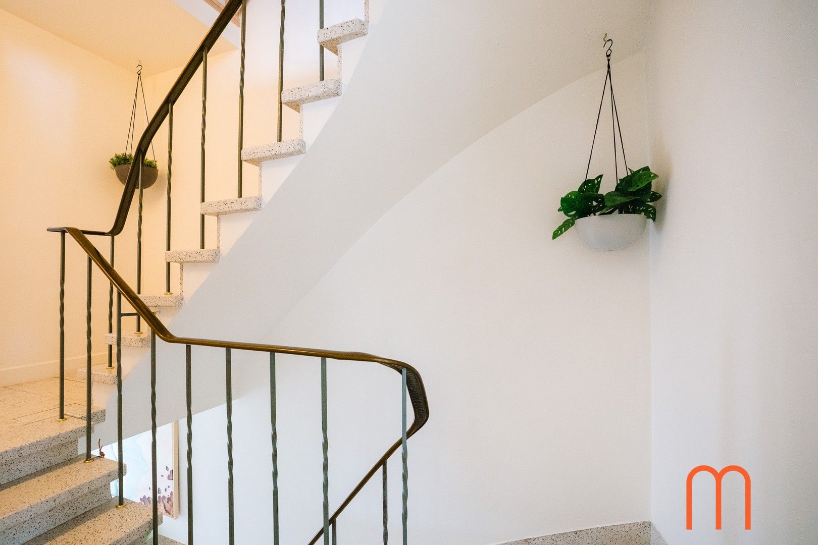 Prachtig gerenoveerde halfopen woning met 4 slaapkamers te koop in Mariakerke foto 18