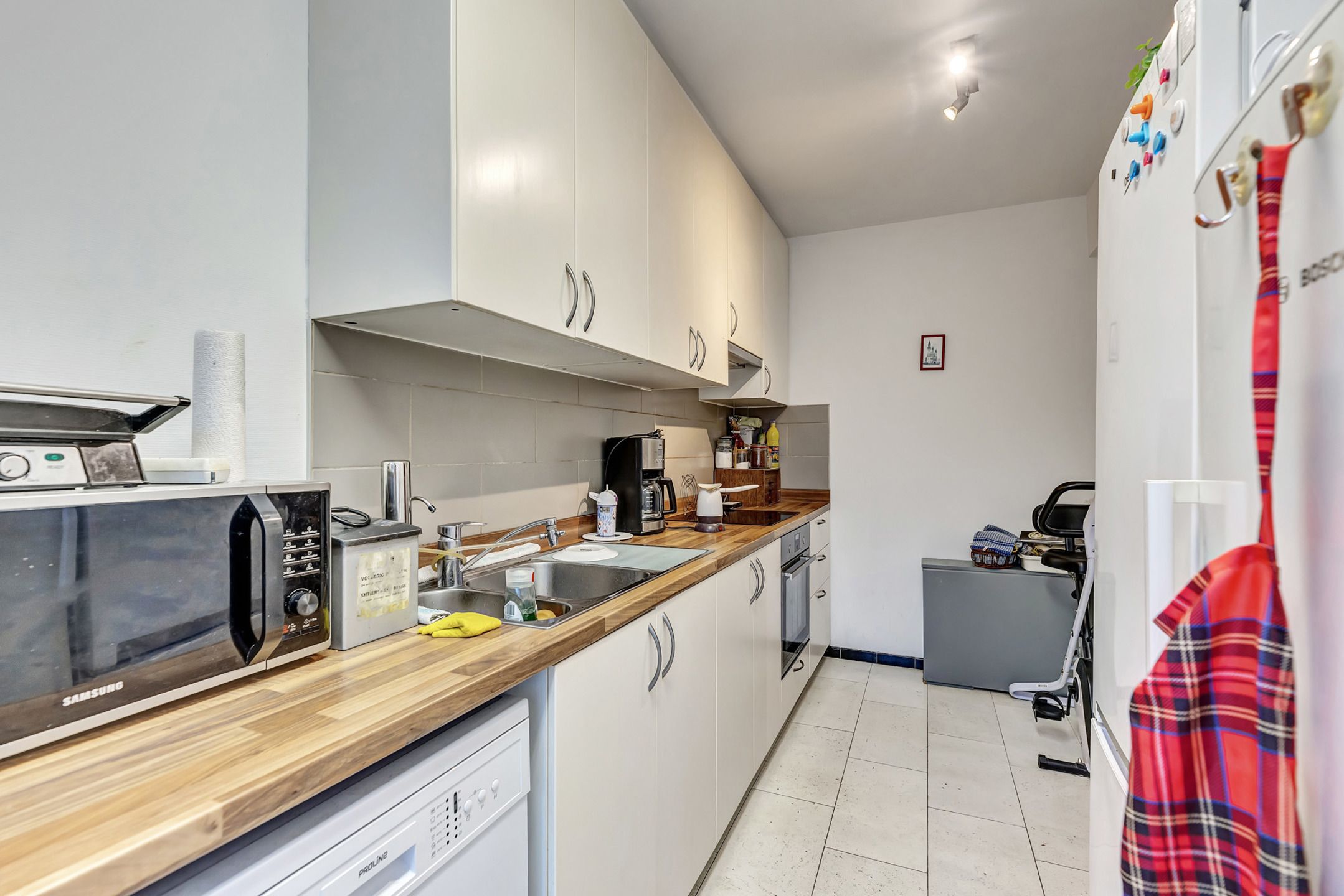 Tweeslaapkamer appartement met garage op toplocatie! foto 15