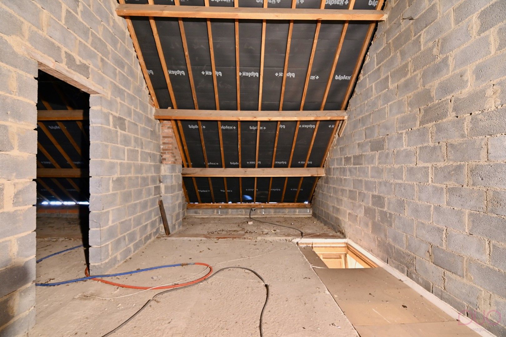 Groot handelspand met aparte ingang, bovenliggende woning en inpandige garage foto 30