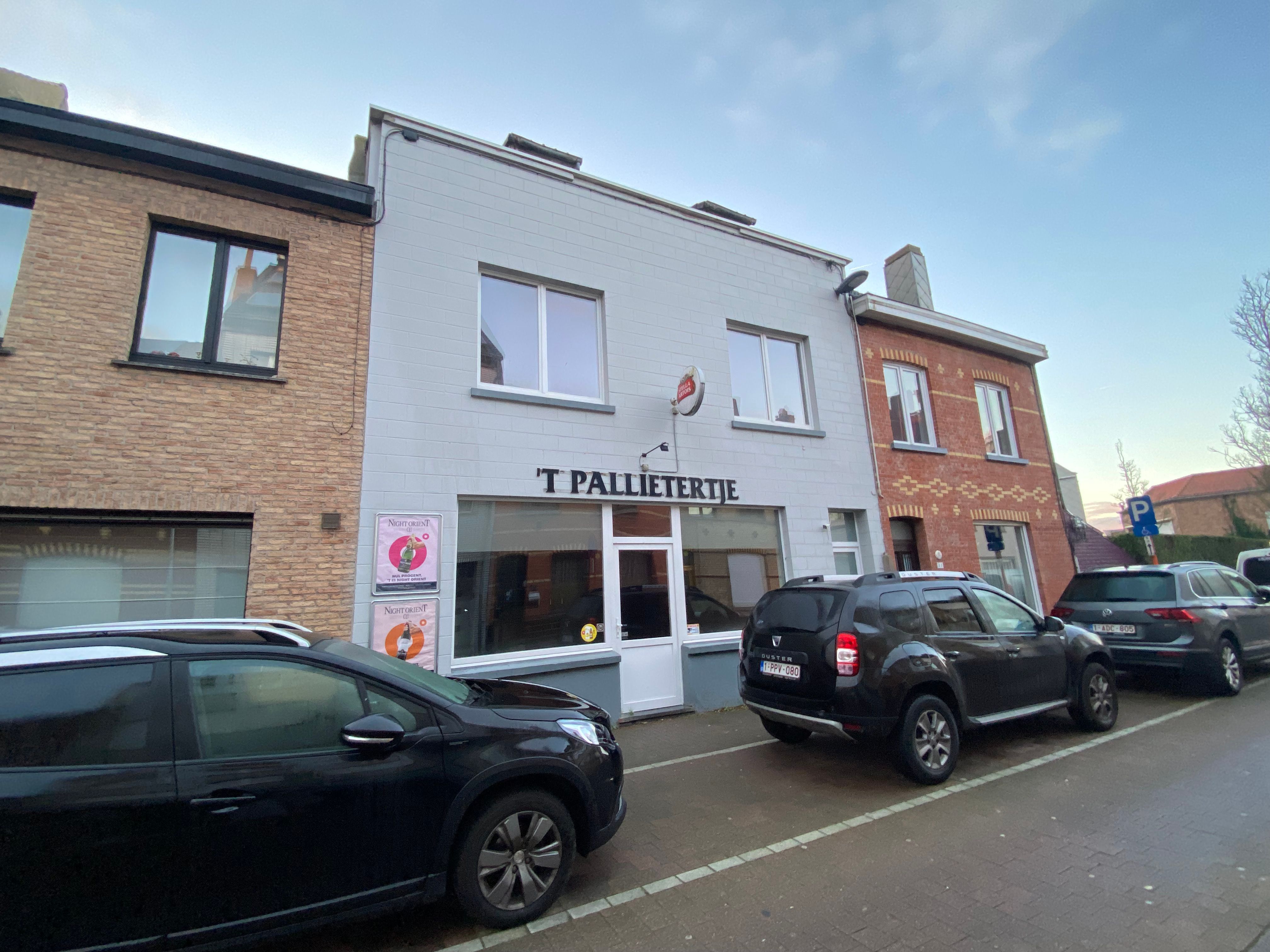 Handelspand met woonst foto 7