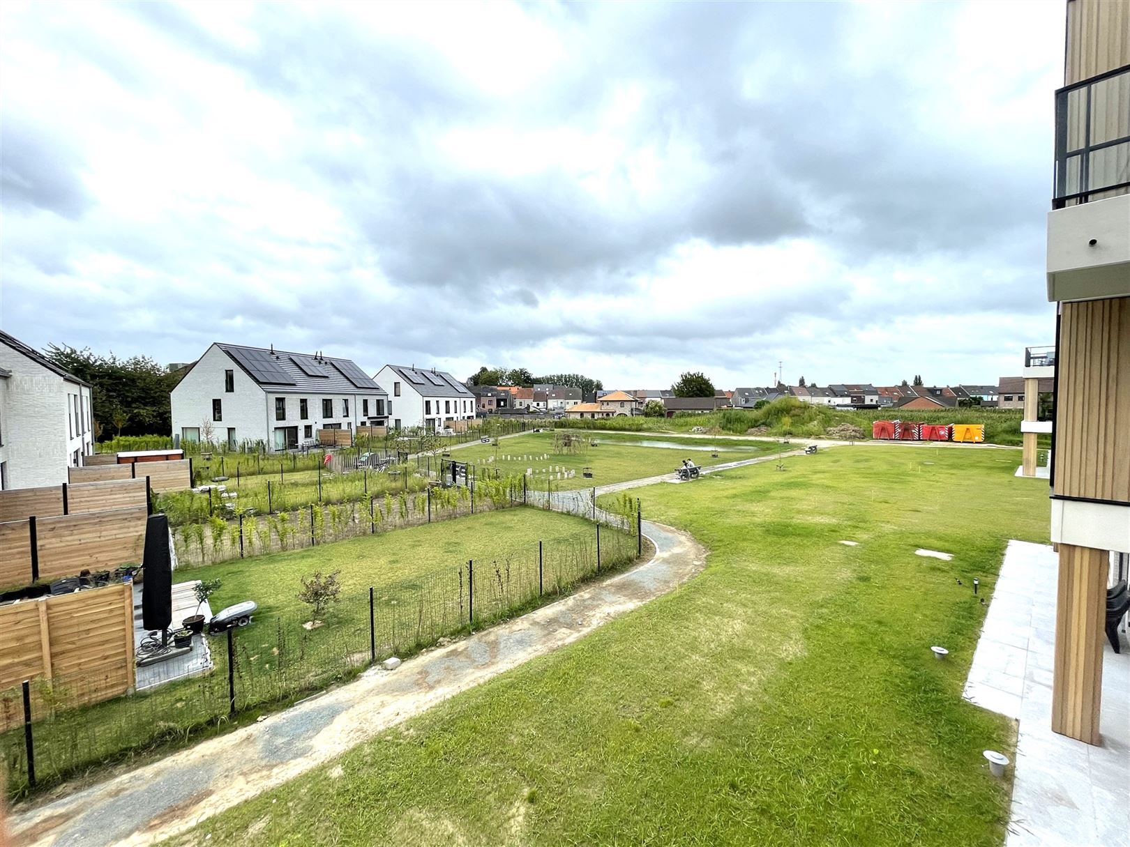 Zeer rustig gelegen instapklaar nieuwbouwappartement met garage foto 16