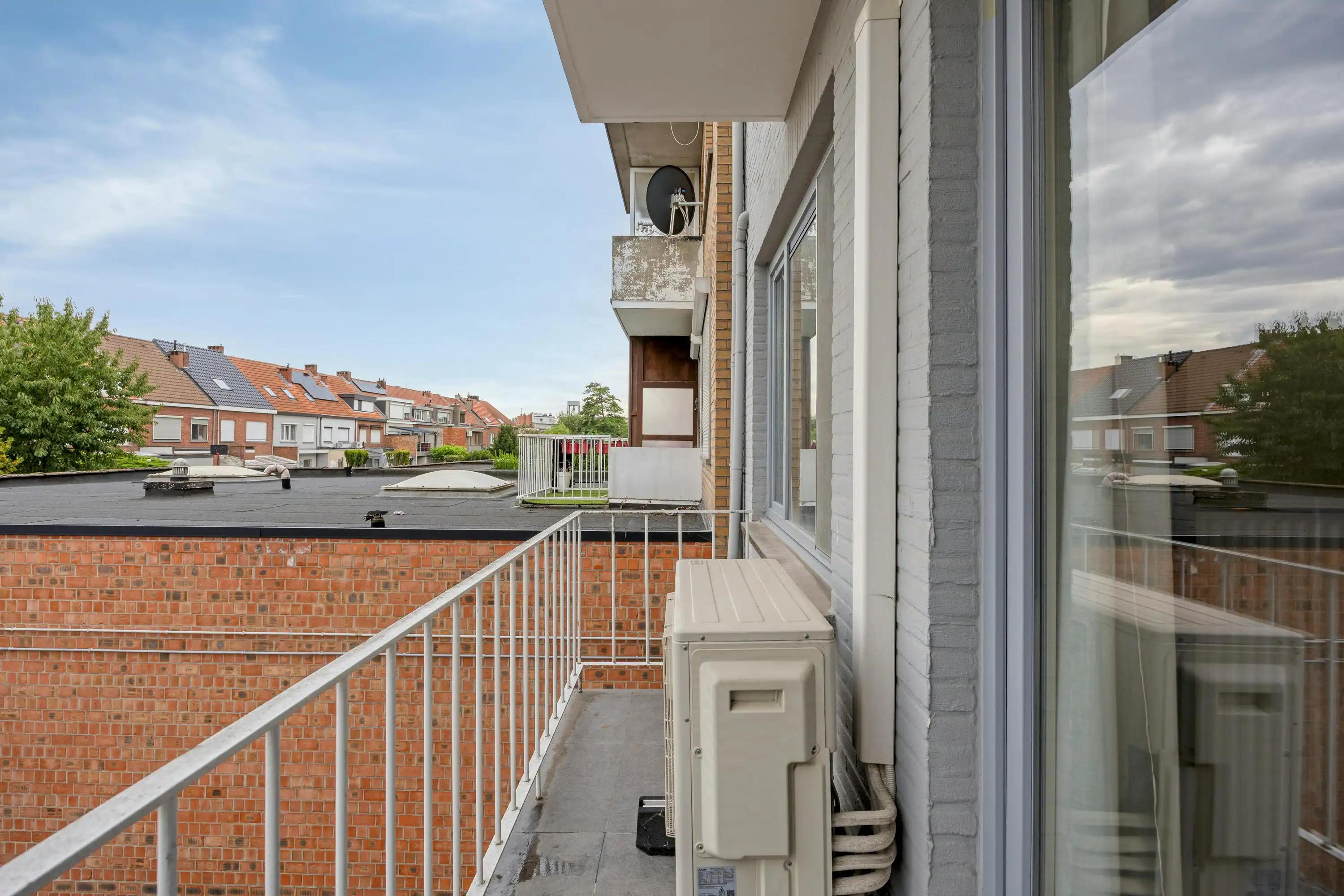 Appartement met 2 slaapkamers en garage te koop in Merksem foto 17