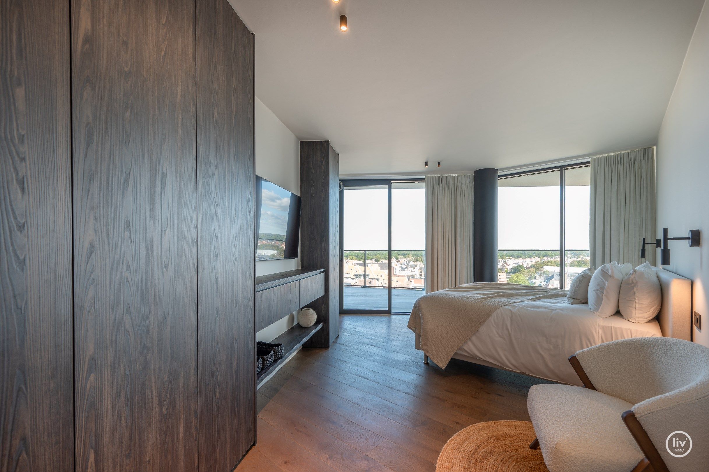 Luxueus , dubbel appartement (208 m2) met magnifieke zichten gelegen in residentie 'the tower' in Duinenwater.  foto 12