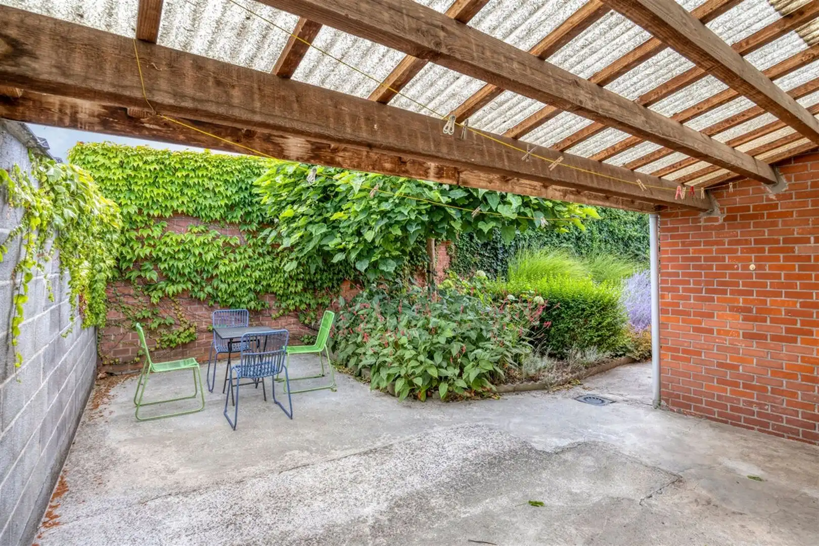 Ruime woning in deelgemeente Ename foto 27
