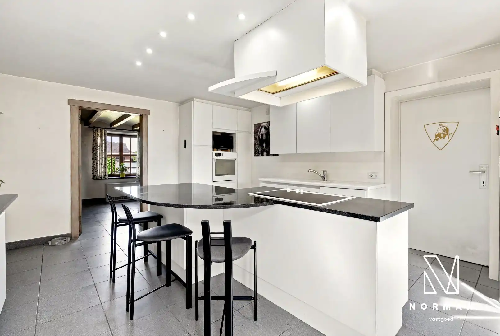 Villa met zwembad op een perceel van 1.598 m² foto 12
