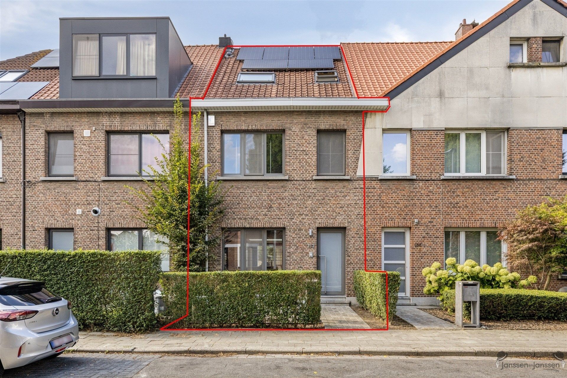 Volledig gerenoveerde designwoning met hoogwaardige afwerking in Mortsel foto 20