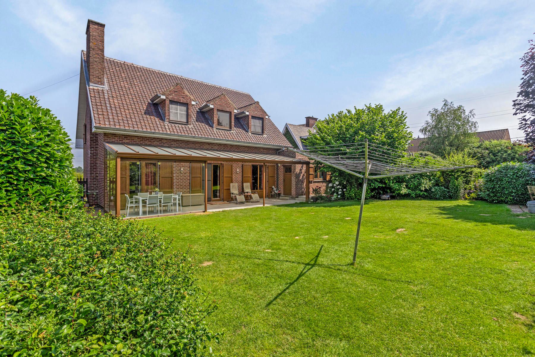 OPTIE Zeer goed onderhouden woning met 4 slaapkamers en tuin foto 7