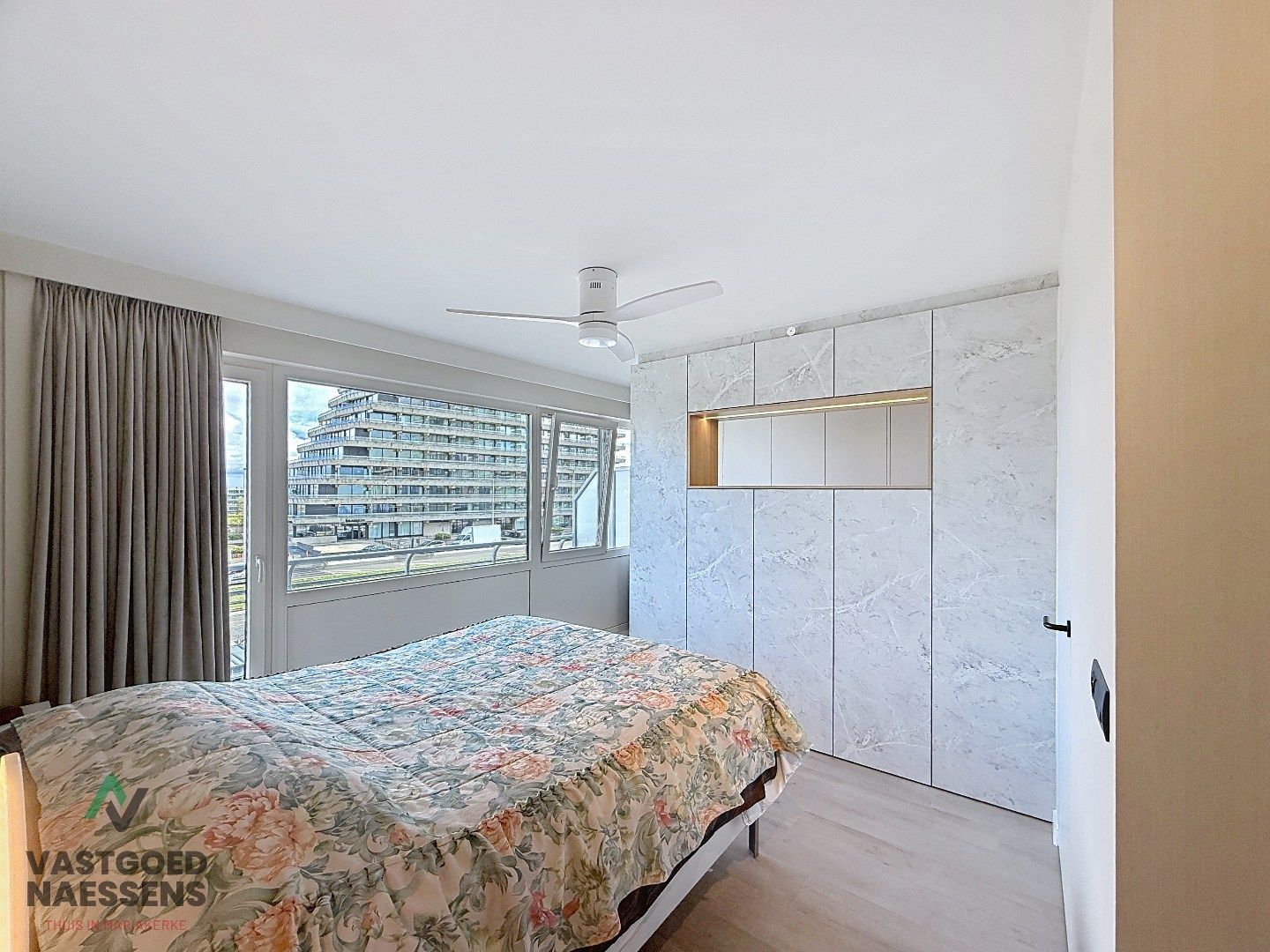 SCHITTEREND VERNIEUWD 3 SLPK APP MET ZICHT OP ZEE EN TERRAS foto 21