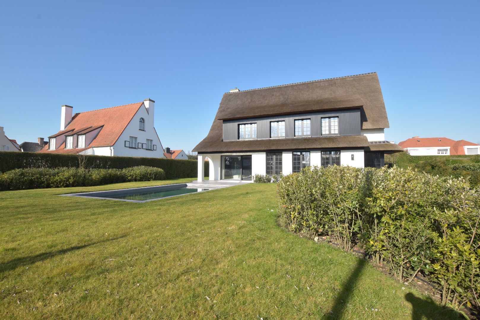 Compleet gerenoveerde villa aan de rand van het Zoute. foto 24